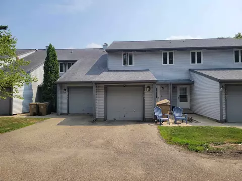 2104 Pike Dr #2104, Madison, WI 53713