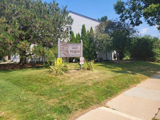2104 Pike Dr #2104, Madison, WI 53713