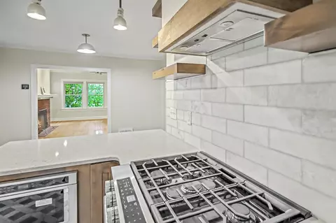 Kitchen - 2314 Keyes Ave, Madison, WI 53711 photo 9 of 10
