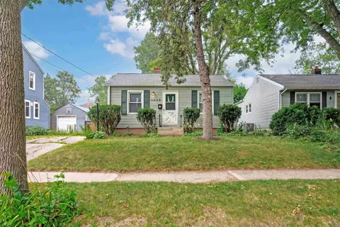 3438 Hargrove St, Madison, WI 53714