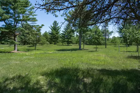 823 County Road C, Hancock, WI 54943