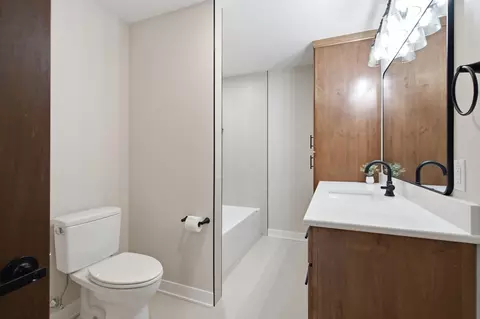 Bath - 102 E 3rd Ave, Brodhead, WI 53520 photo 2 of 10