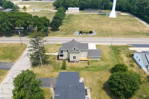View/Area - 102 E 3rd Ave, Brodhead, WI 53520 photo 6 of 7