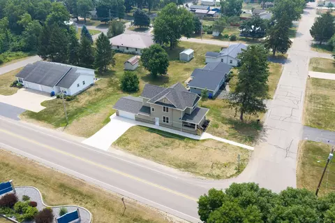 View/Area - 102 E 3rd Ave, Brodhead, WI 53520 photo 4 of 7