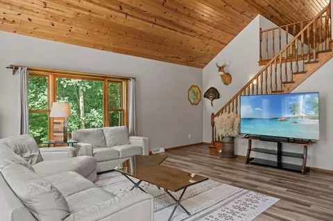 Living - s182 Wisconsin 33, Wonewoc, WI 53968 photo 4 of 4