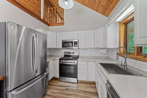 Kitchen - s182 Wisconsin 33, Wonewoc, WI 53968 photo 2 of 3