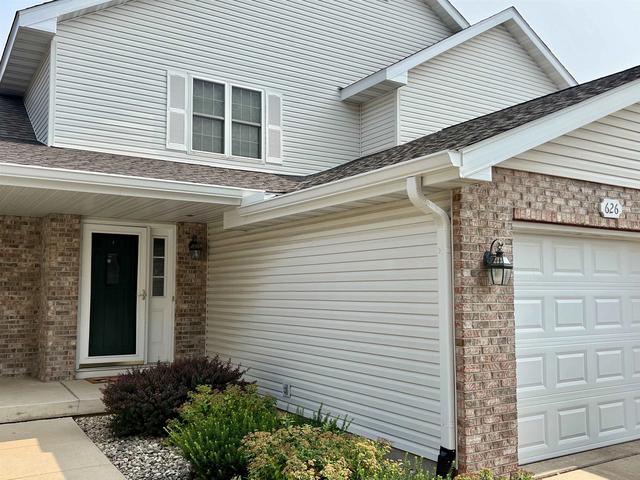 626 Village Ln, Sun Prairie, WI 53590