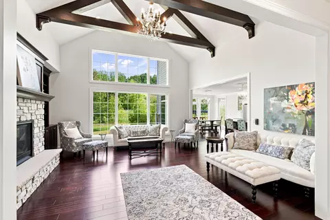 Living - 4830 Breakers Rock Rd, Middleton, WI 53597 photo 1 of 2