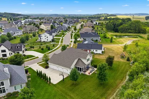 View/Area - 4830 Breakers Rock Rd, Middleton, WI 53597 photo 1 of 10