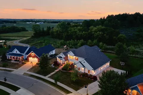 View/Area - 4830 Breakers Rock Rd, Middleton, WI 53597 photo 8 of 10