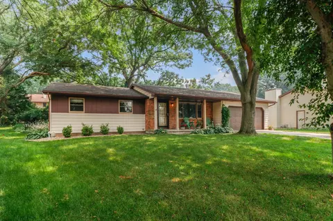 2905 Greenway Trl, Madison, WI 53719