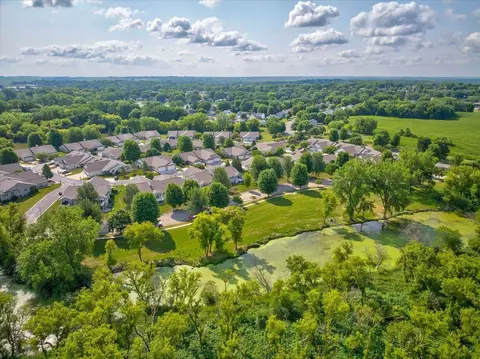673 Springbrook Cir #65, Deforest, WI 53532 photo 57