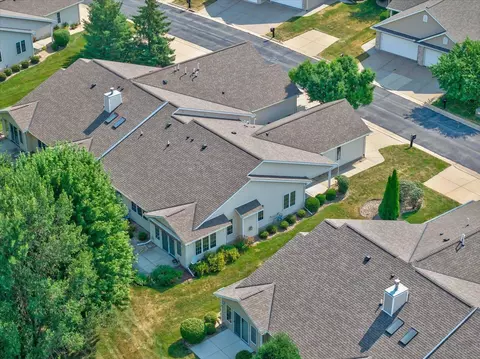 673 Springbrook Cir #65, Deforest, WI 53532 photo 59