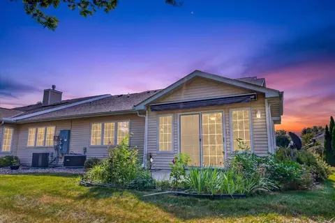 673 Springbrook Cir #65, Deforest, WI 53532 photo 46