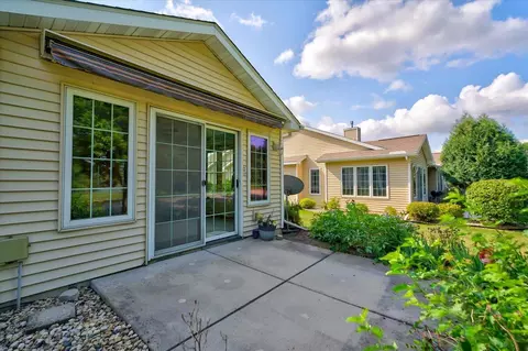 673 Springbrook Cir #65, Deforest, WI 53532 photo 44
