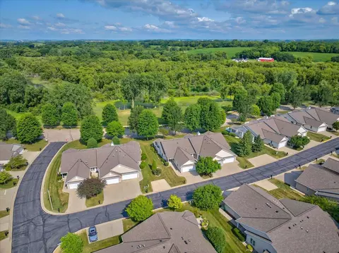 673 Springbrook Cir #65, Deforest, WI 53532 photo 60