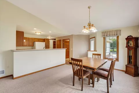 673 Springbrook Cir #65, Deforest, WI 53532 photo 16
