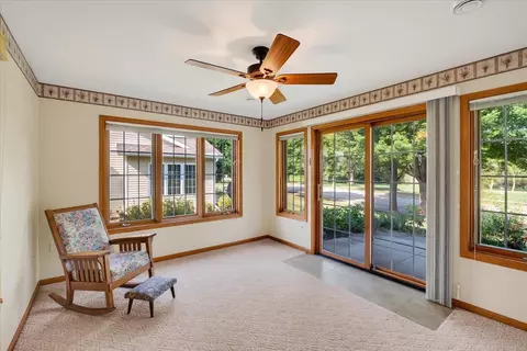 673 Springbrook Cir #65, Deforest, WI 53532 photo 21
