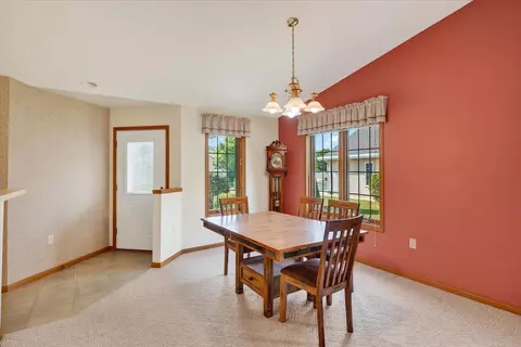 673 Springbrook Cir #65, Deforest, WI 53532 photo 15