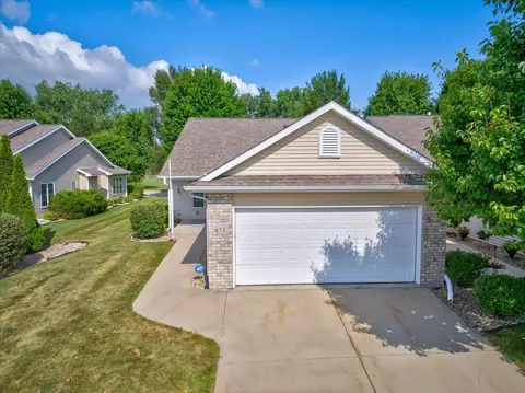 673 Springbrook Cir #65, Deforest, WI 53532 photo 42