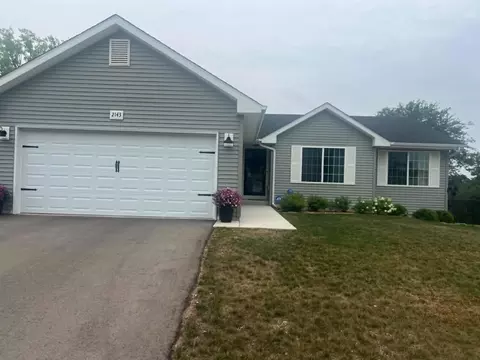Exterior - 2143 Christilla Dr, Beloit, WI 53511 photo 7 of 7