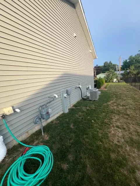 Exterior - 2143 Christilla Dr, Beloit, WI 53511 photo 5 of 7