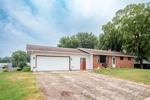 504 26th St, Monroe, WI 53566