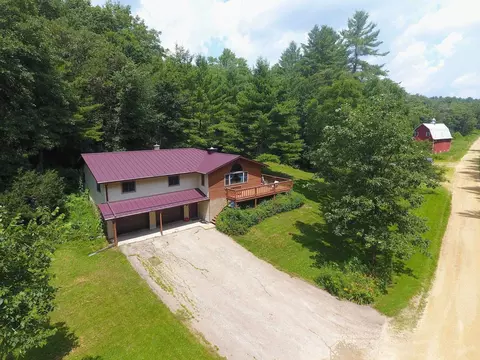 14946 Gerber Ln, Cazenovia, WI 53924
