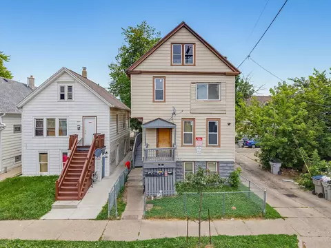 2258 S 17th St, Milwaukee, WI 53215