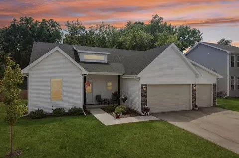 223 Cherry St, Edgerton, WI 53534