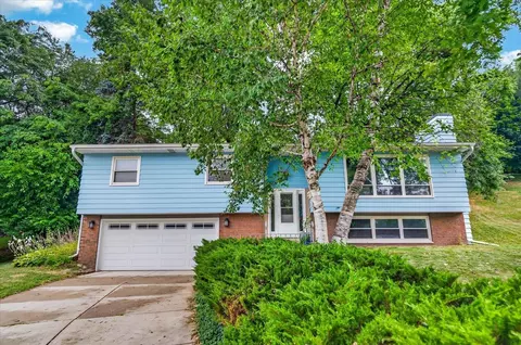 13 Lambeth Cir, Madison, WI 53711