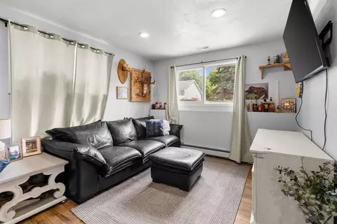 Living - 2019 Mitchell St, Oshkosh, WI 54901 photo 2 of 2