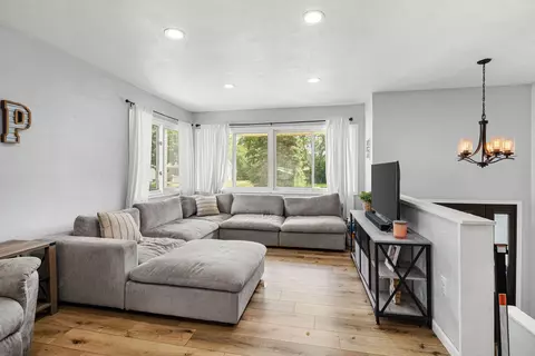 Living - 2019 Mitchell St, Oshkosh, WI 54901 photo 1 of 2