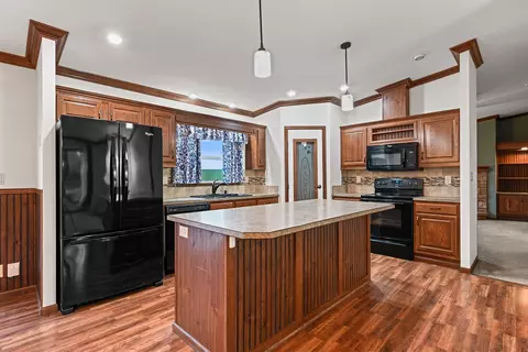 1365 County H Rd, Cuba City, WI 53807