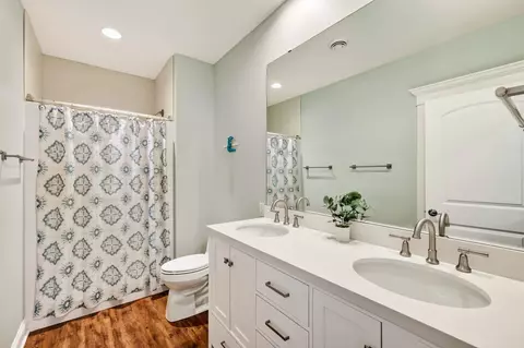 Bath - 4149 Hanover Dr, Deforest, WI 53532 photo 4 of 4