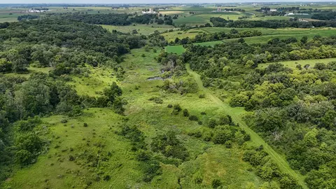 Undisclosed, Dodgeville, WI 53533