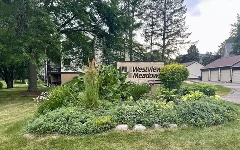 1 Creekside Way #9, Madison, WI 53717
