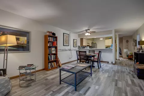 1 Creekside Way #9, Madison, WI 53717