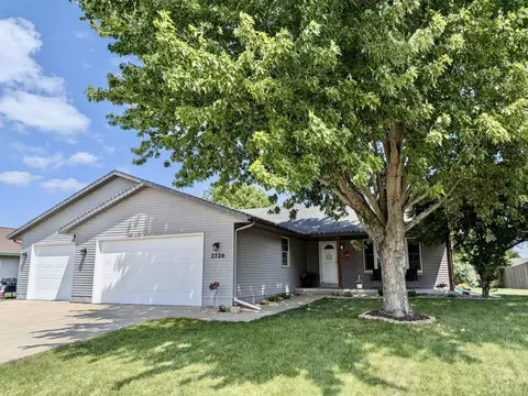 2726 Autumn Ln, Janesville, WI 53546