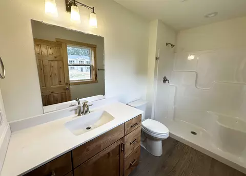 Bath - 328 Brooke Cir, Montello, WI 53949 photo 2 of 3