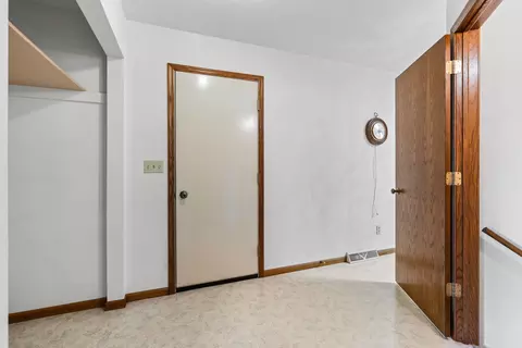 Entry Way - w13282 Carter Road, Ripon, WI 54971 photo 2 of 3