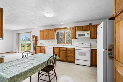 Kitchen - w13282 Carter Road, Ripon, WI 54971 photo 2 of 2