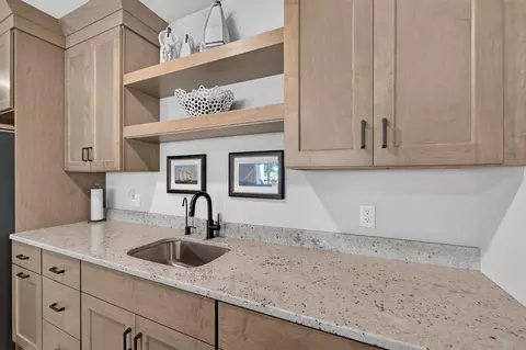 Kitchen - 6727 Bellflower Pointe Dr, Deforest, WI 53532 photo 8 of 8