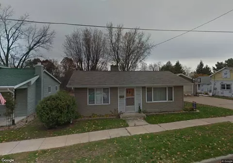 303 E Park St, New Lisbon, WI 53950