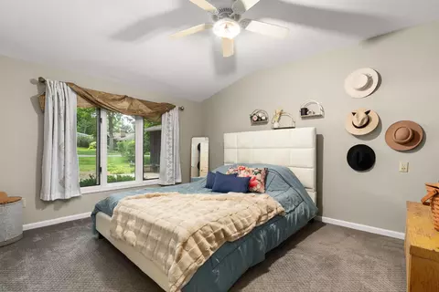 Bedroom - 1750 E Ridge Rd, Beloit, WI 53511 photo 3 of 8