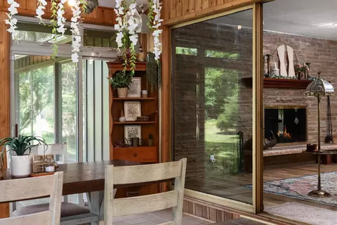 Dining - 1750 E Ridge Rd, Beloit, WI 53511 photo 4 of 4