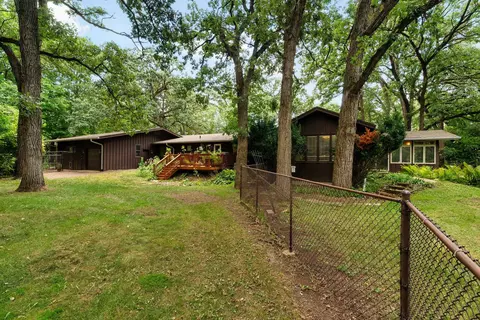 Exterior - 1750 E Ridge Rd, Beloit, WI 53511 photo 8 of 15