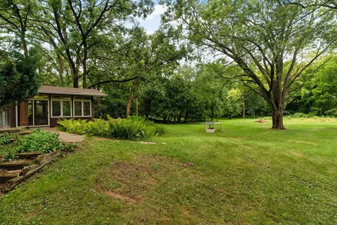 Exterior - 1750 E Ridge Rd, Beloit, WI 53511 photo 10 of 15