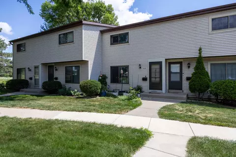 6628 Offshore Dr, Madison, WI 53705