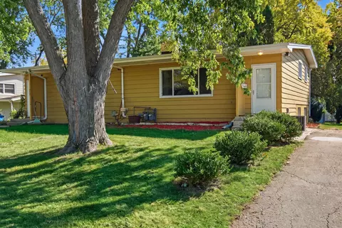 304 St Teresa Ter, Monona, WI 53716